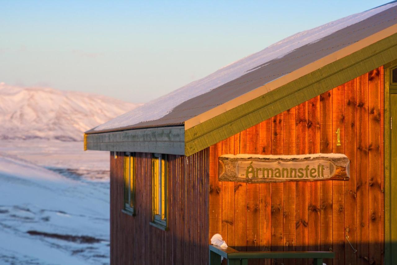 Lake Thingvellir Cottages Blaskogabyggd Bagian luar foto